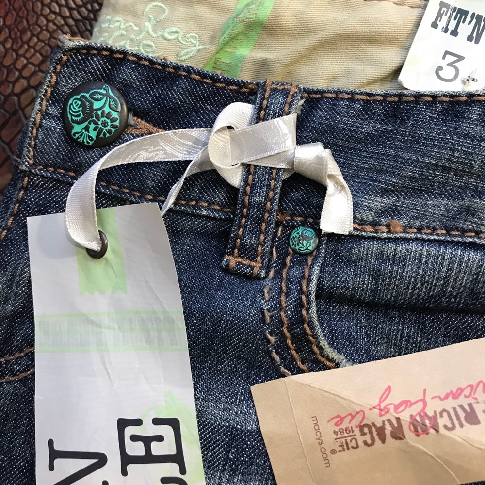 American Rag. Fit-n-Flare 3-R. Standard Lowrise